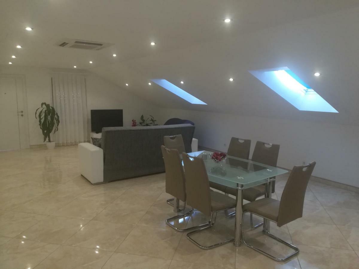 Apartament Apartman Daria Trogir Zewnętrze zdjęcie