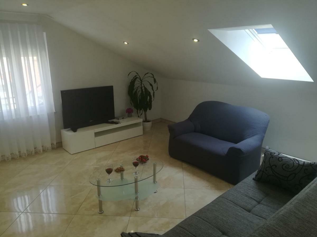 Apartament Apartman Daria Trogir Zewnętrze zdjęcie
